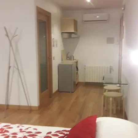 Y Estudios La Ristra Apartment